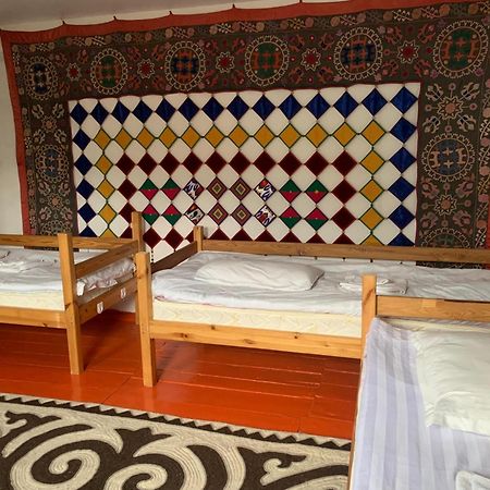 Naryn Guest House Esterno foto