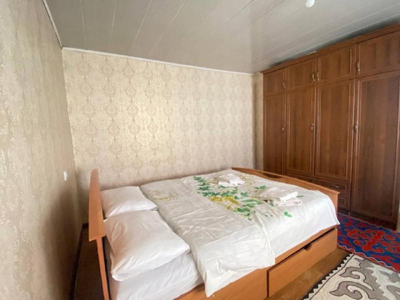 Naryn Guest House Esterno foto