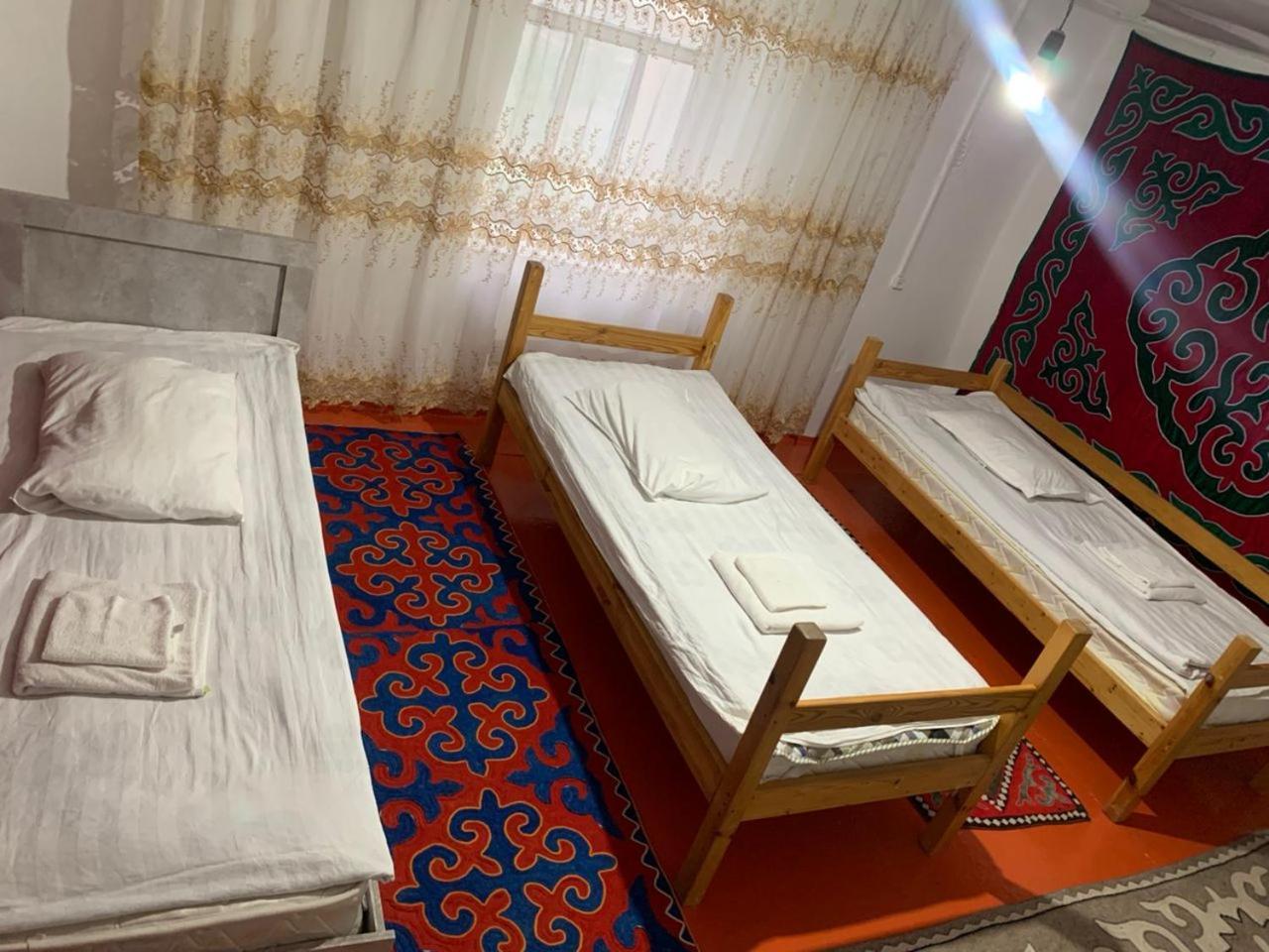 Naryn Guest House Esterno foto